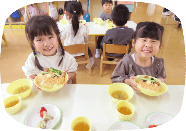 給食の写真